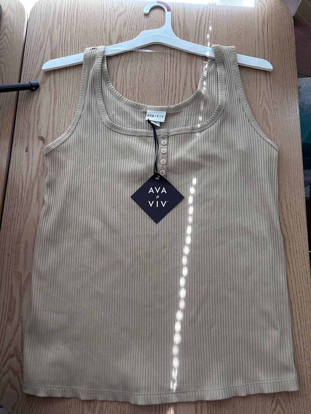New Women’s Ava & Viv Ribbed Tank Top Lightweight Stretchy Tan Khaki size 1X